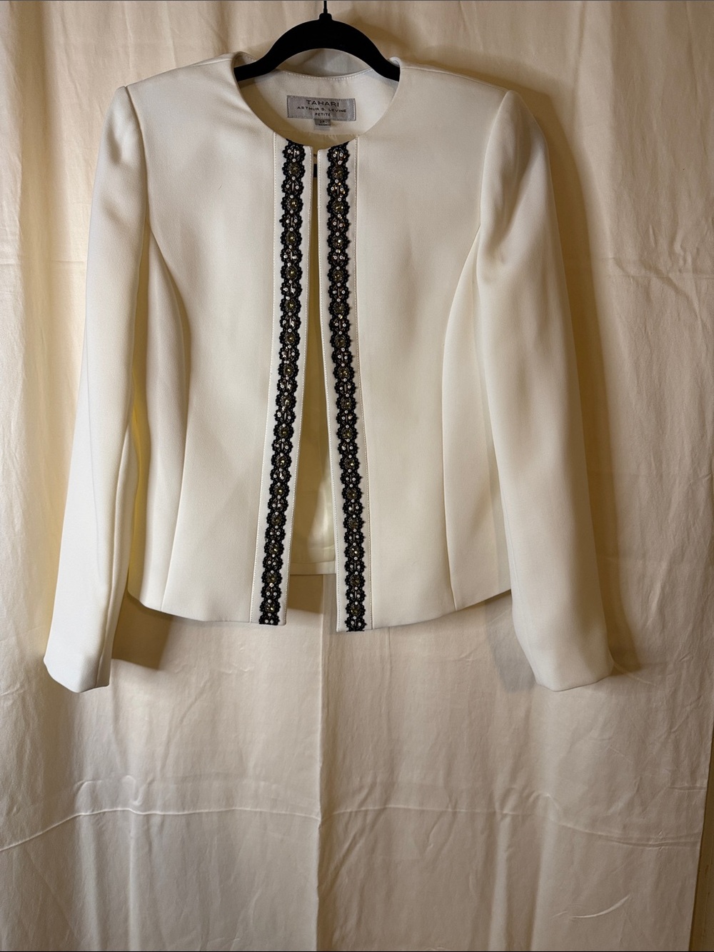 Tahari ASL Cream Open-Front Jacket with Black Lace Panels